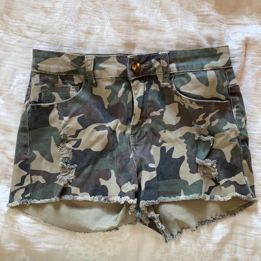 High Waisted Army shorts